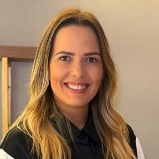Dra. Daiane Helal